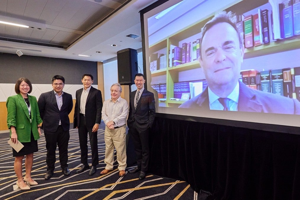 Speakers and panellists at the Trade Marks session – L to R: Anna Toh, Gabriel Lim, Justice Kwek Mean Luck, Prof David Llewelyn and Prof David Tan / On screen: Justice James Mellor